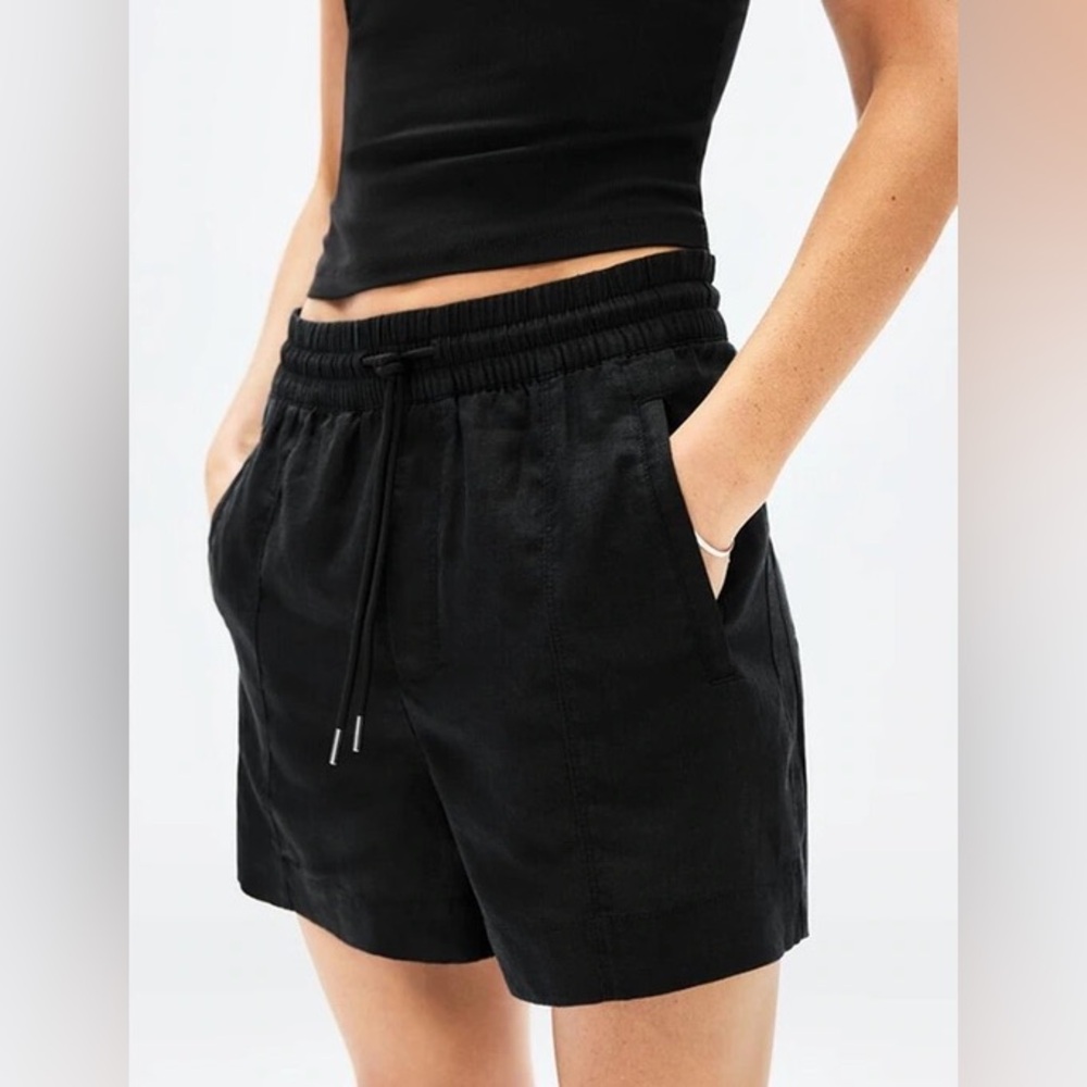 ATHLETA RETREAT BLACK LINEN SHORTS - SIZE SMALL - NWT